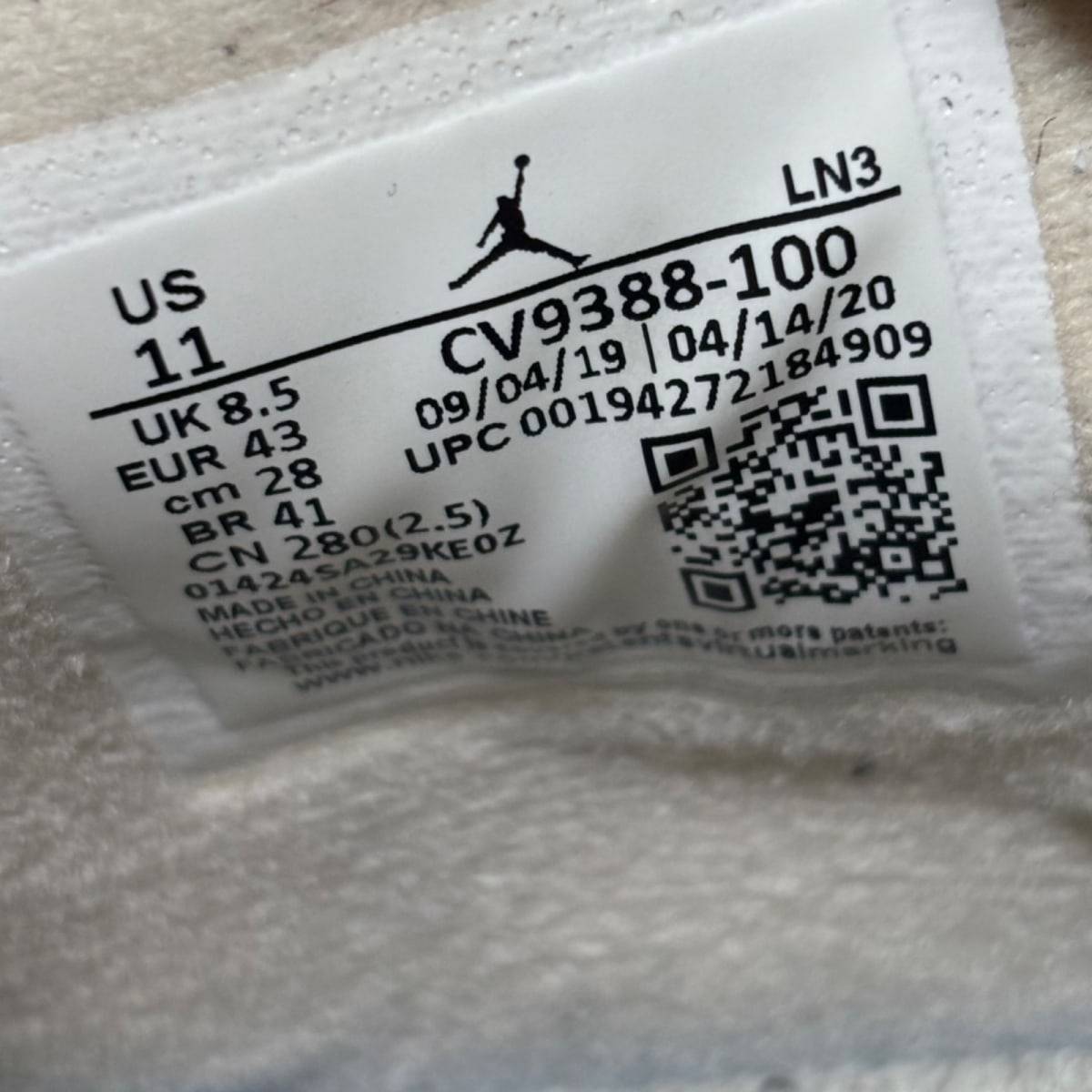 Jordan 4 Retro Off-White Sail (Women's) - Image 9