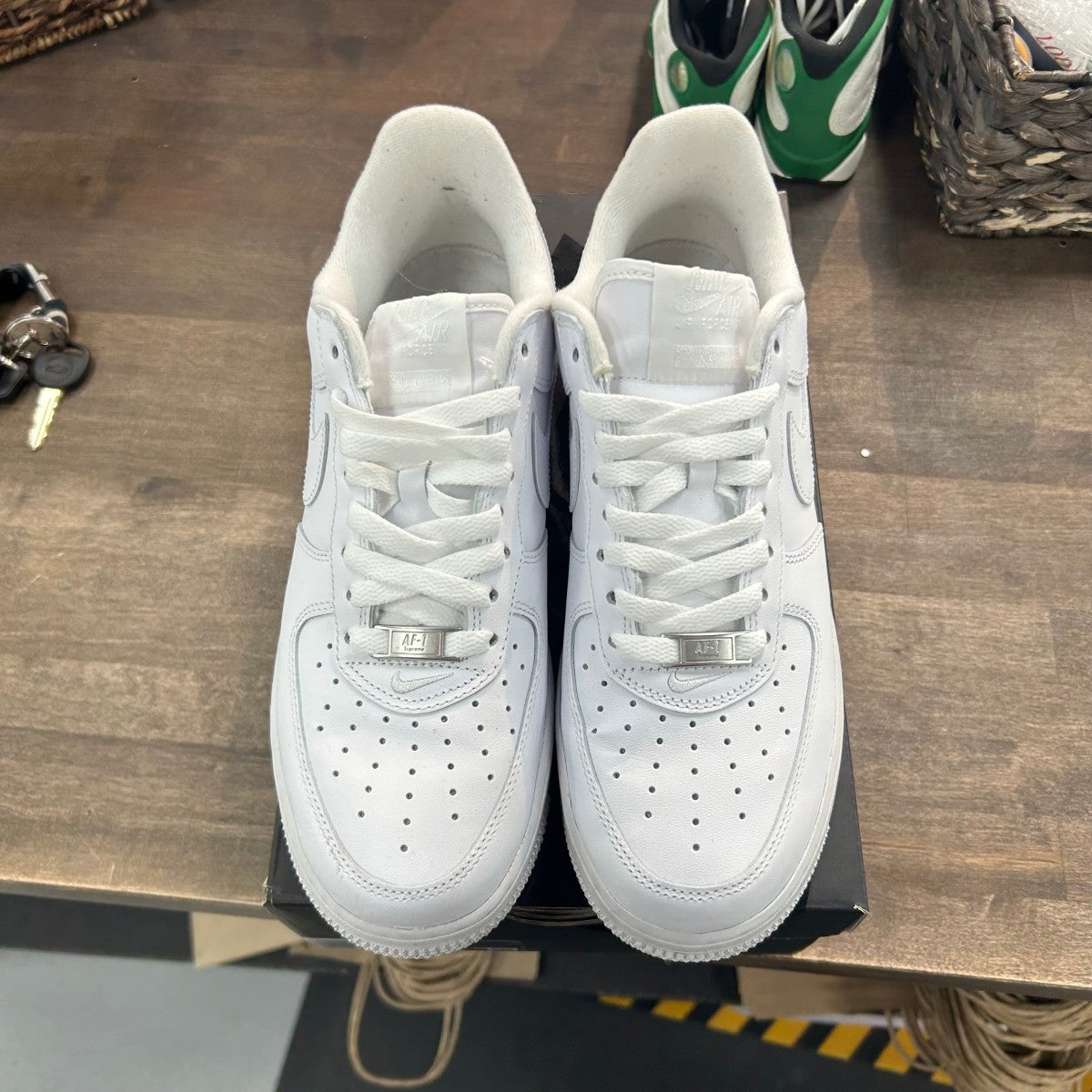 Nike Air Force 1 Low Supreme White - Image 2