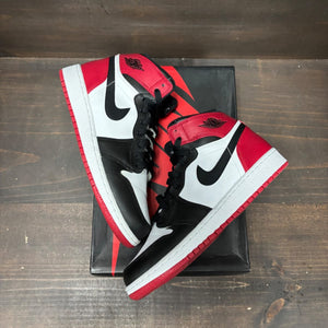 Jordan 1 Retro Black Toe (2013) (GS) Size 6Y (Pre-Owned) - back