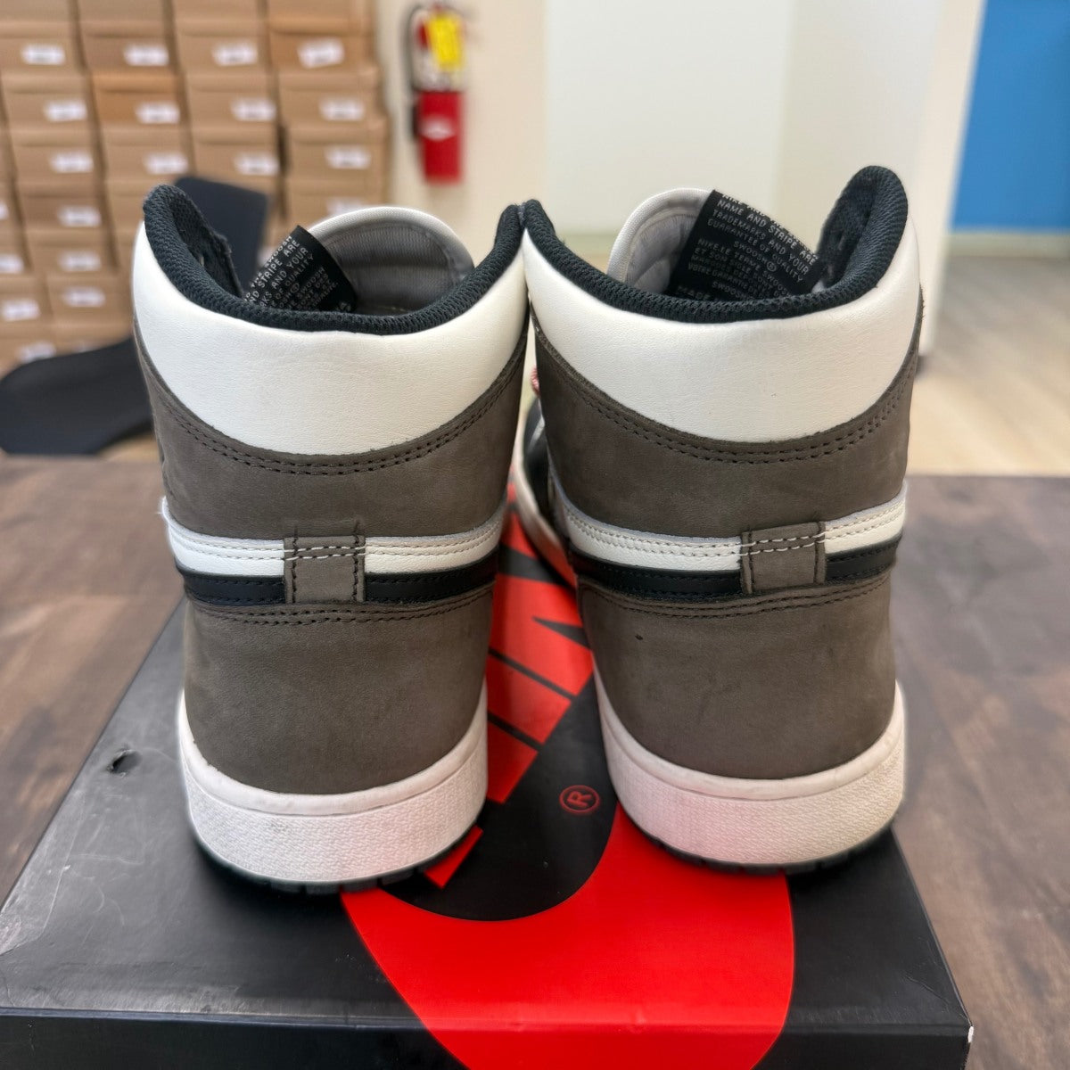 Jordan 1 Retro High Dark Mocha - Image 3