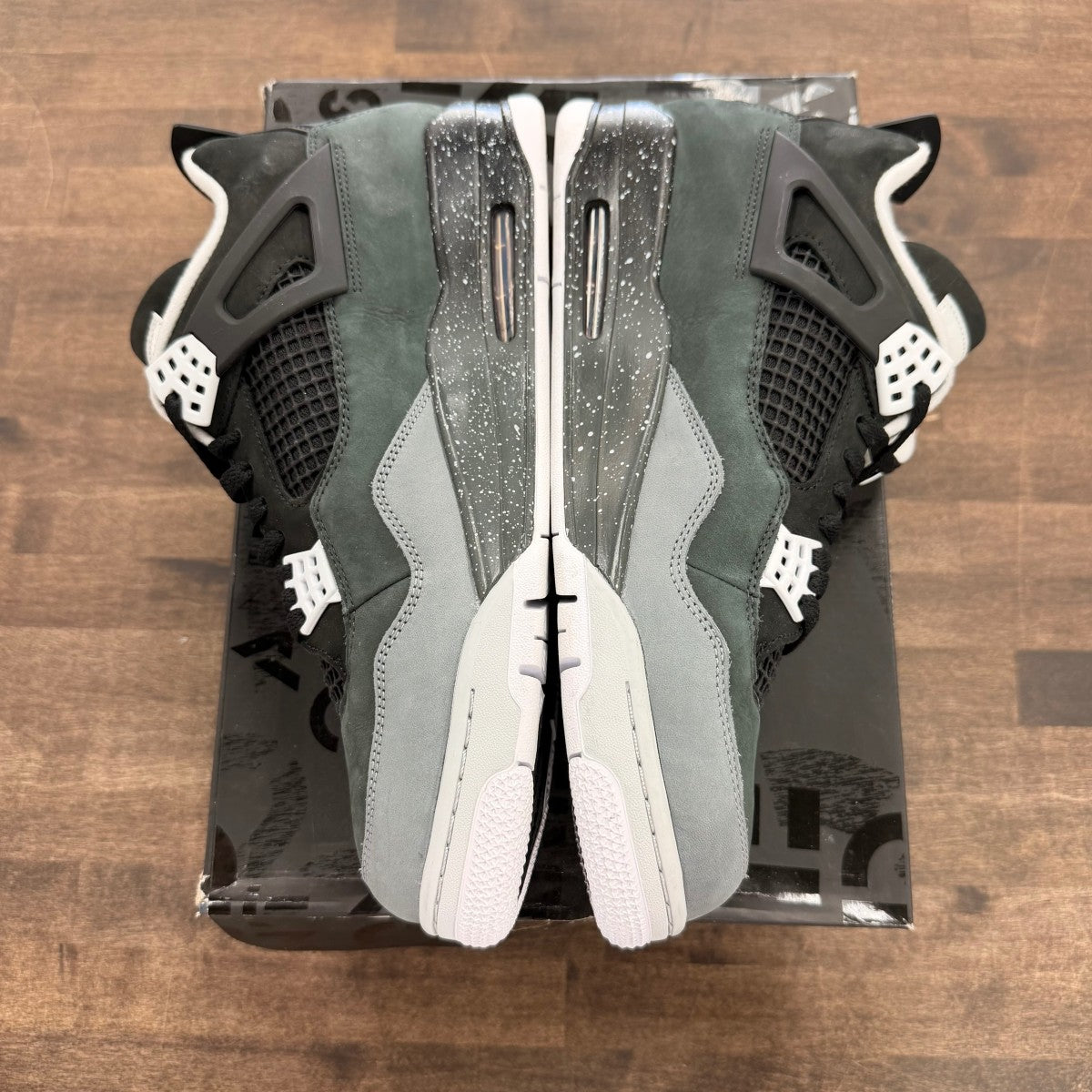 Jordan 4 Retro Fear (2024) - Image 3