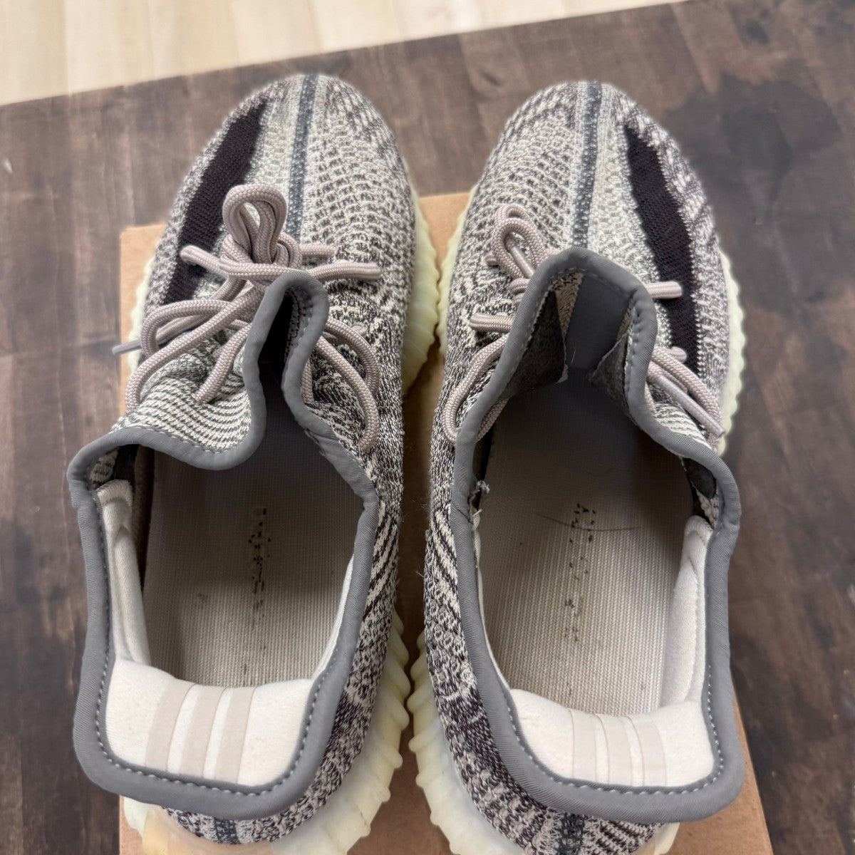 adidas Yeezy Boost 350 V2 Zyon Size 11 (Pre-Owned) - Image 4