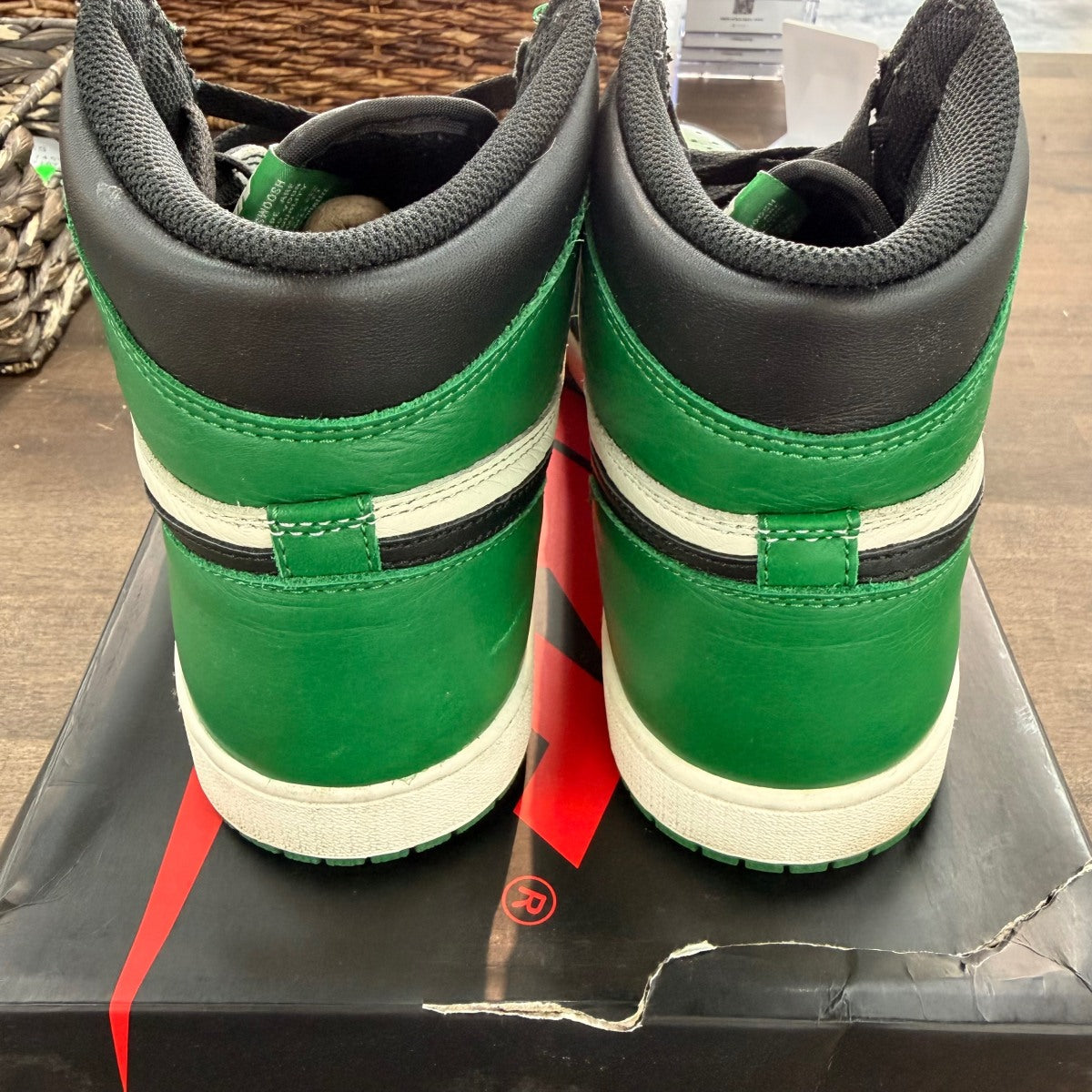 Jordan 1 Retro High Pine Green Size 11 (Pre-Owned) - Image 4