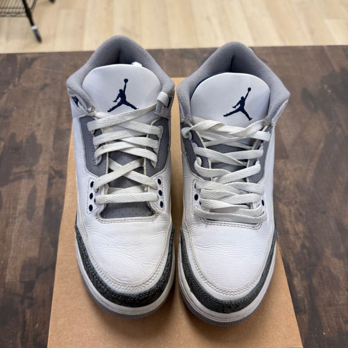 Jordan 3 Retro Midnight Navy (GS) Size 7Y (Pre-Owned) - Image 2
