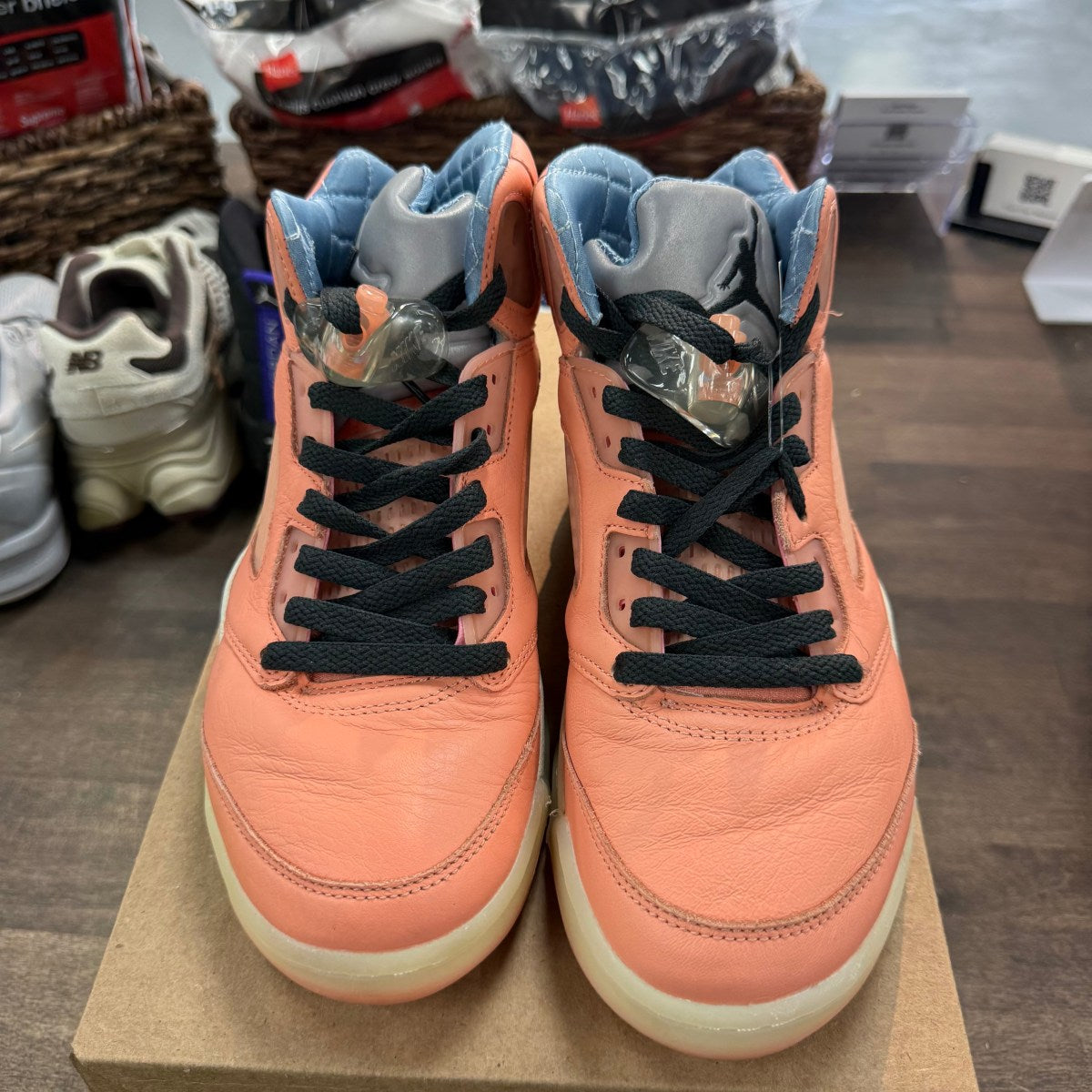 Jordan 5 Retro DJ Khaled We The Best Crimson Bliss Size 7 (Pre-Owned) - Image 3