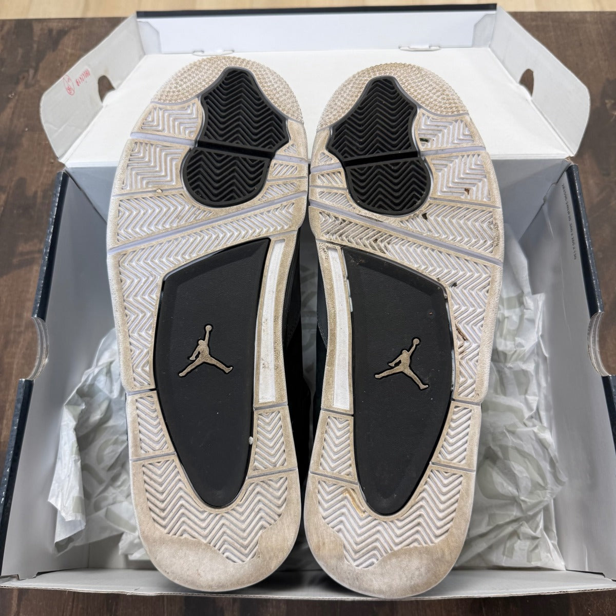 Jordan 4 Retro Fear (2024) - Image 6