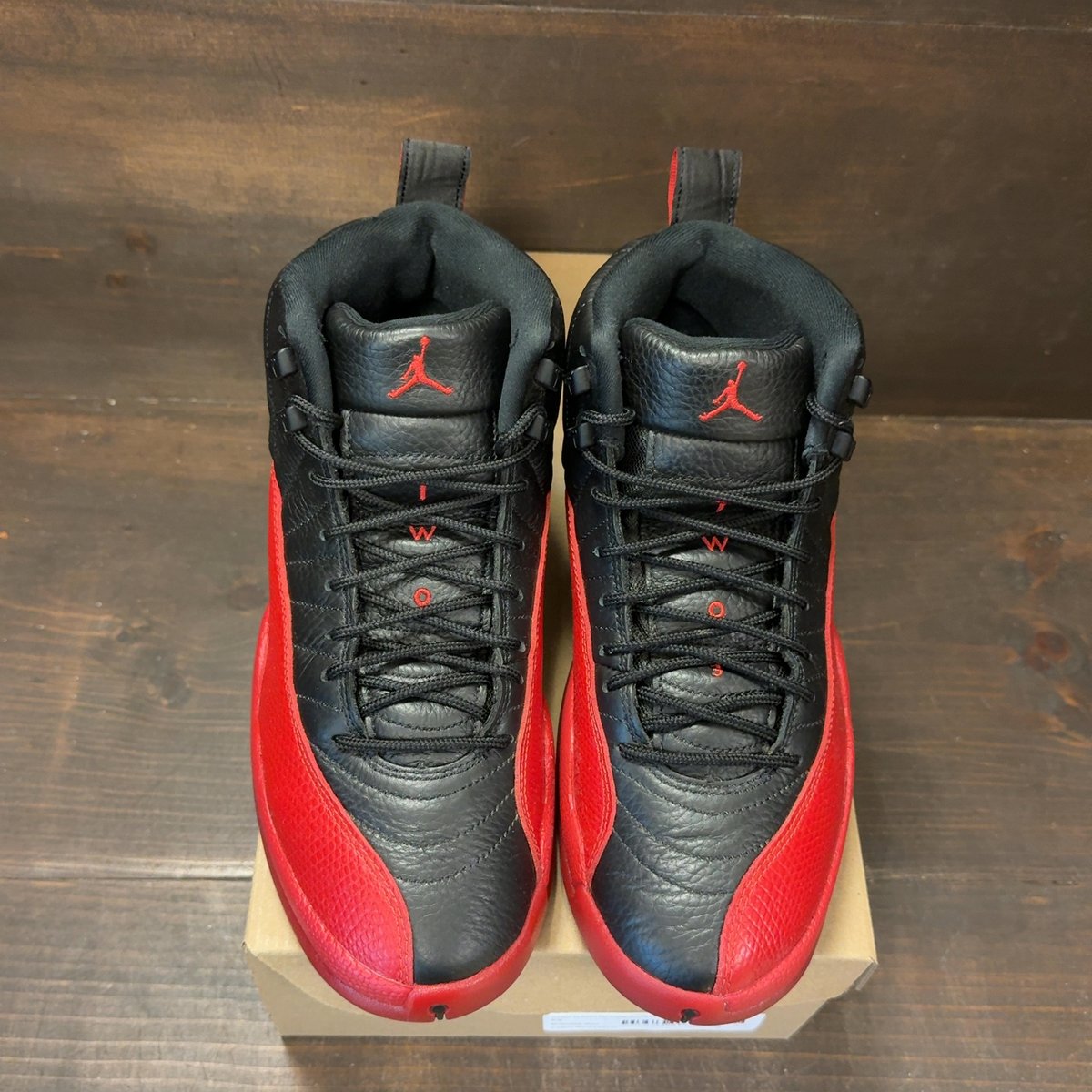 Jordan 12 Retro Flu Game (2025) Size 9.5 (Pre-Owned) - tag