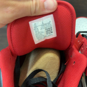 Jordan 1 Low Bulls - Image 7