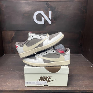 Jordan 1 Retro Low OG SP Travis Scott Reverse Mocha Size 8.5 - front