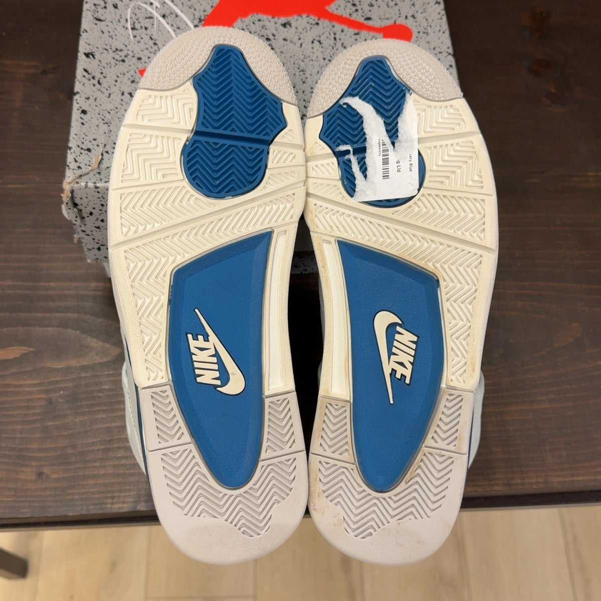 Jordan 4 Retro Military Blue (2024) - Image 9