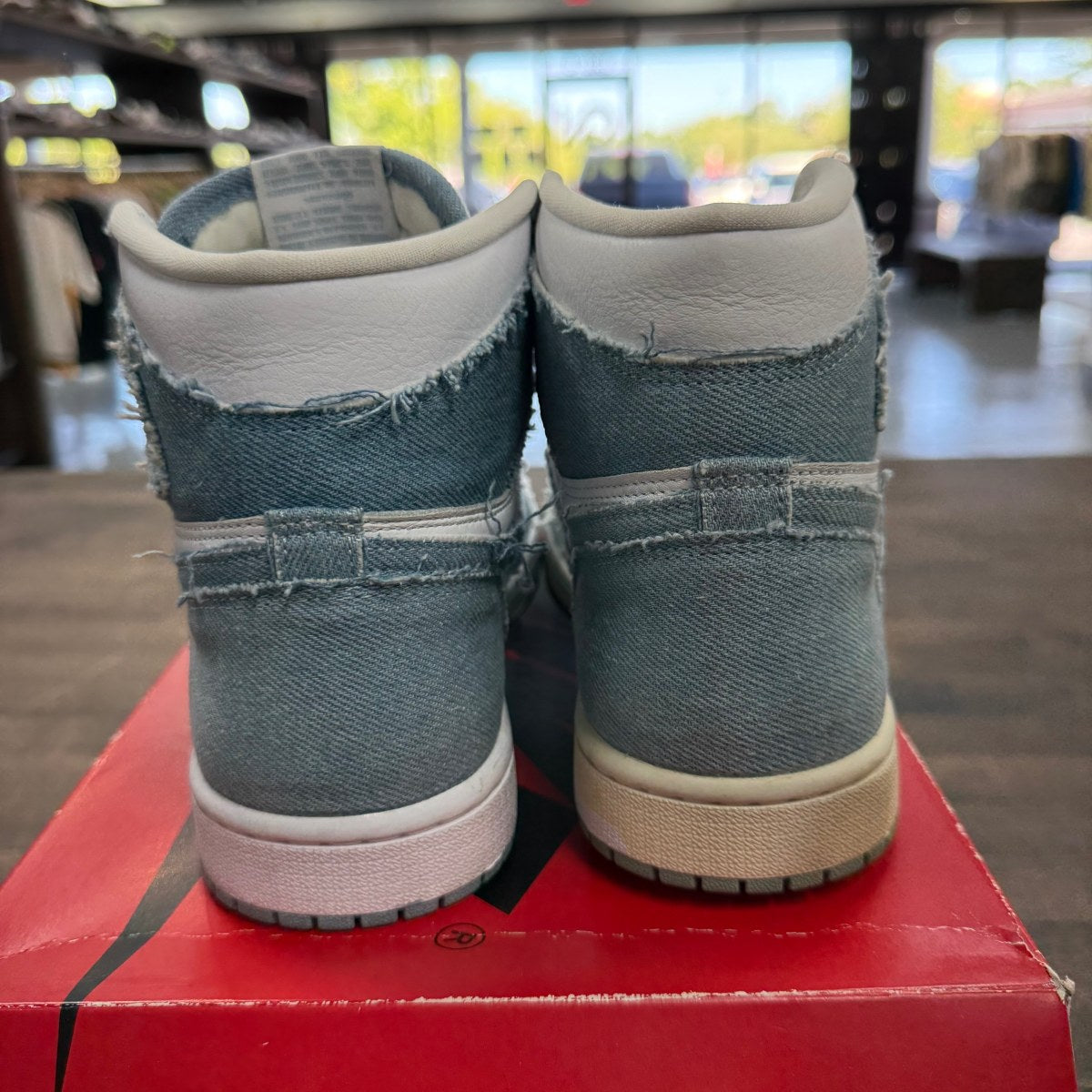 Jordan 1 Retro High OG Denim (Women's) Size 9W (Pre-Owned) - Image 4