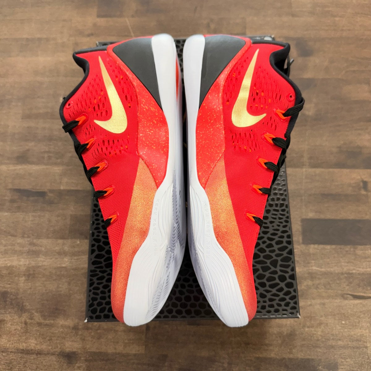 Nike Kobe 9 EM Low Protro China Size 13 (Pre-Owned) - Image 3