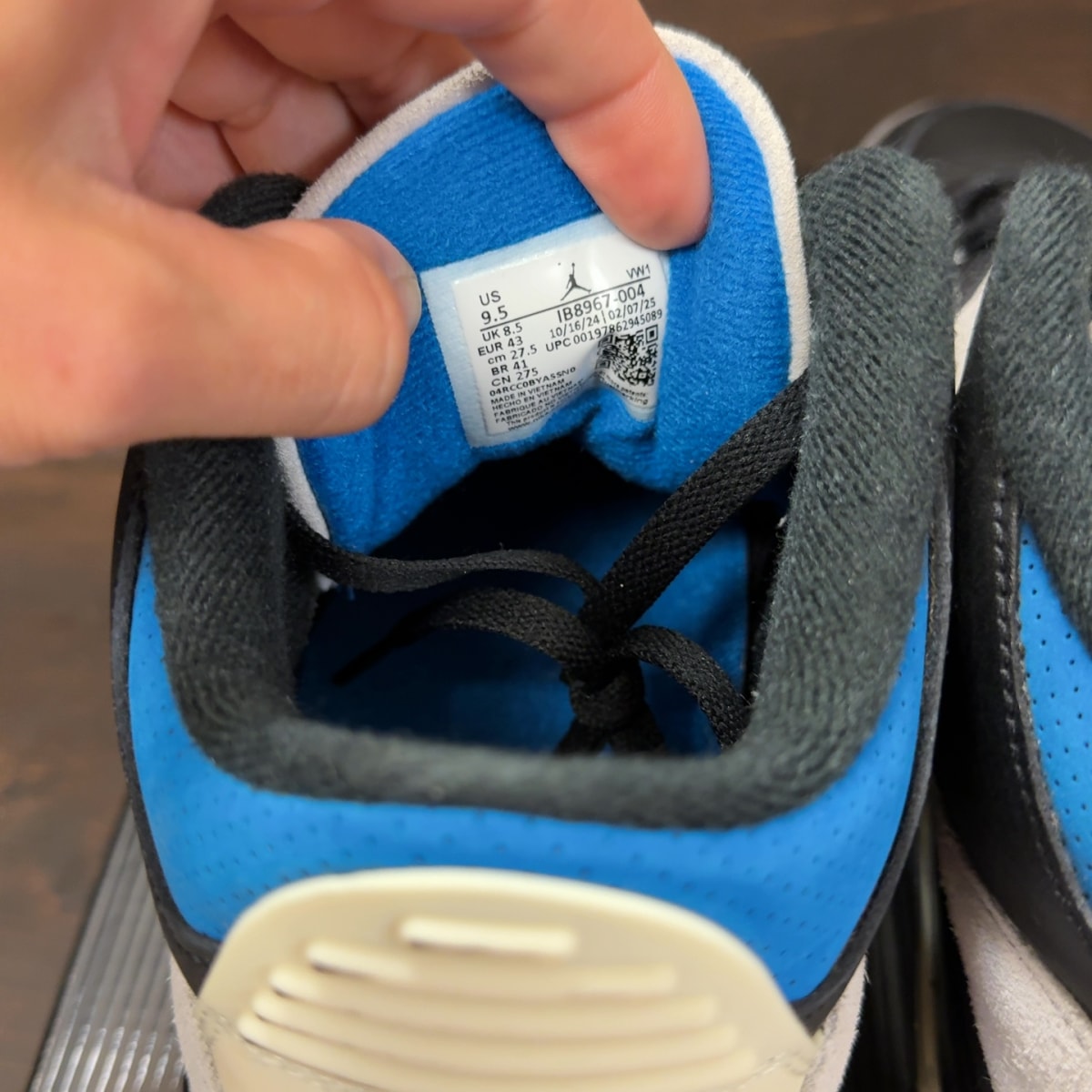 Jordan 3 Retro OG Rare Air - Image 7