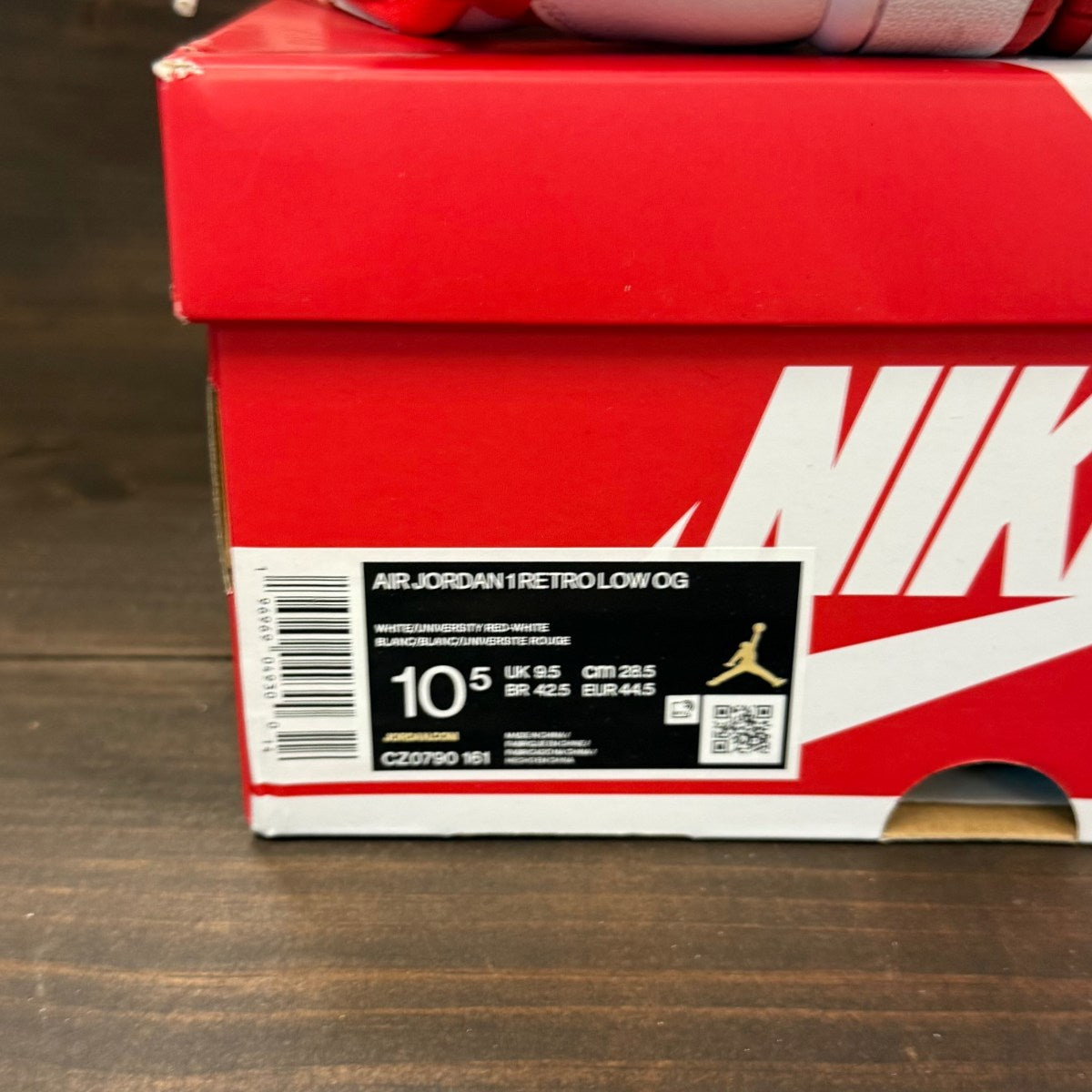 Jordan 1 Retro Low OG University Red - Image 8