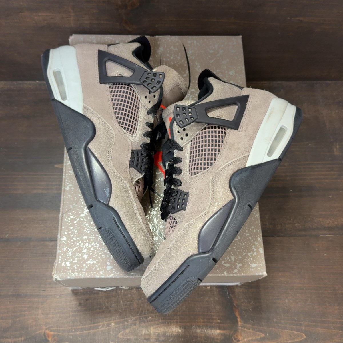 Jordan 4 Retro Taupe Haze Size 10.5 (Pre-Owned) - back