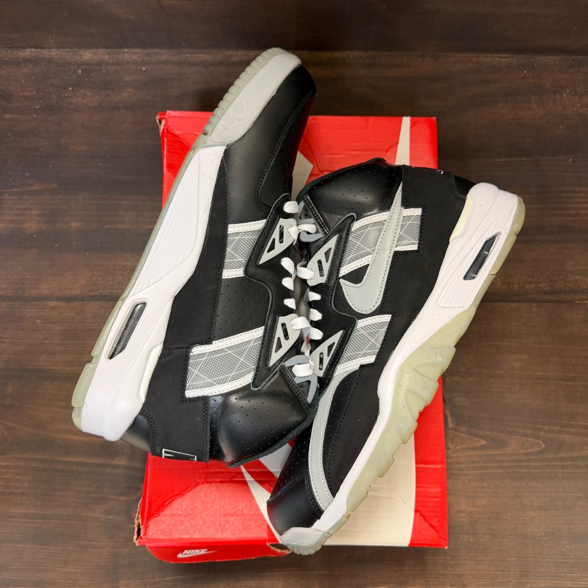 Nike Air Trainer SC High Raiders (2022) - Image 2