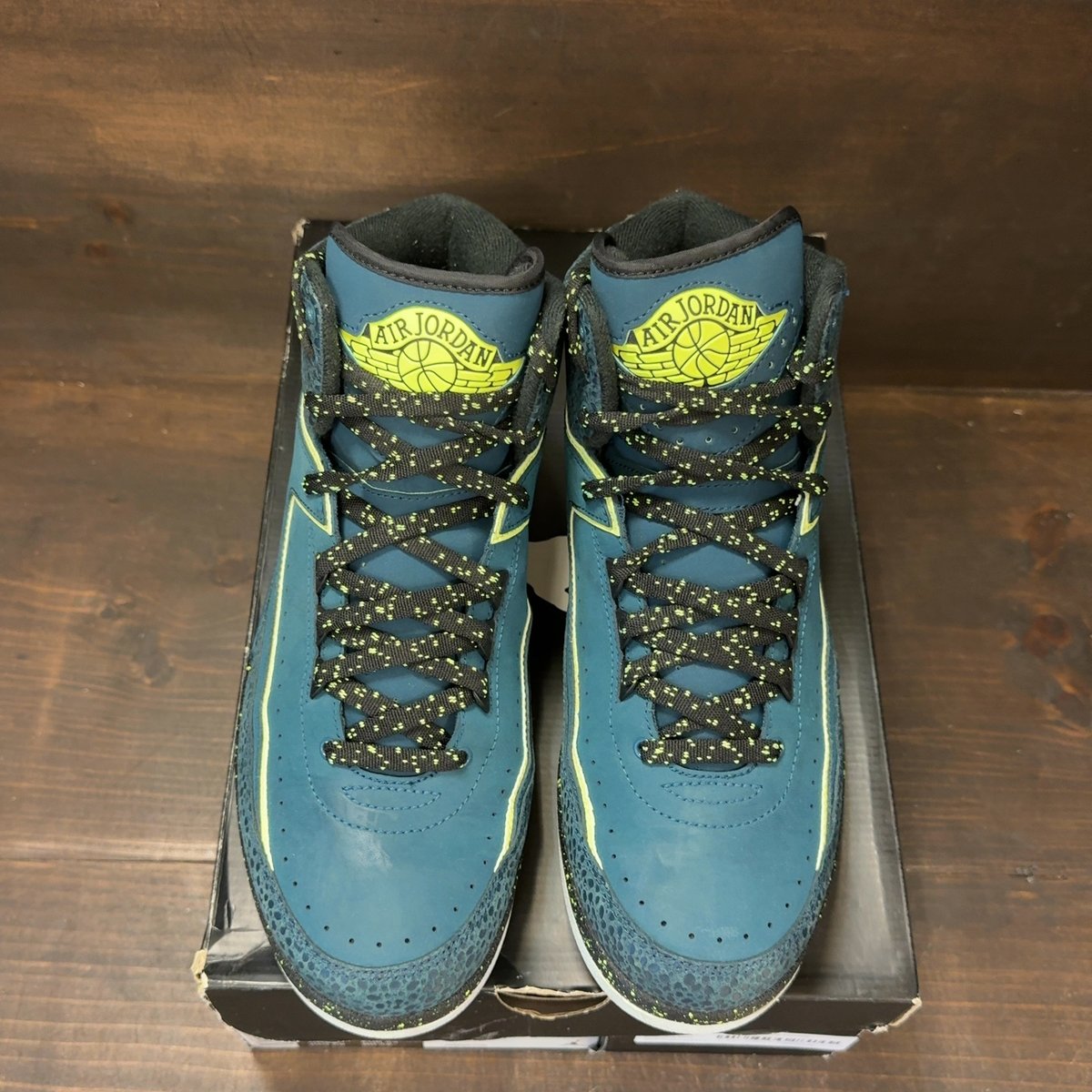 Jordan 2 Retro Nightshade Size 10 (Pre-Owned) - tag