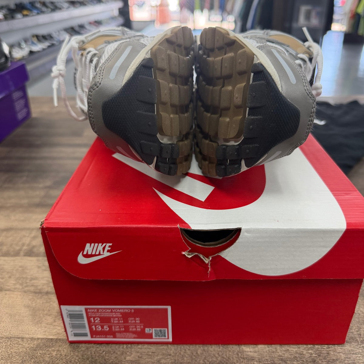 Nike Zoom Vomero 5 Metallic Pewter - Image 6