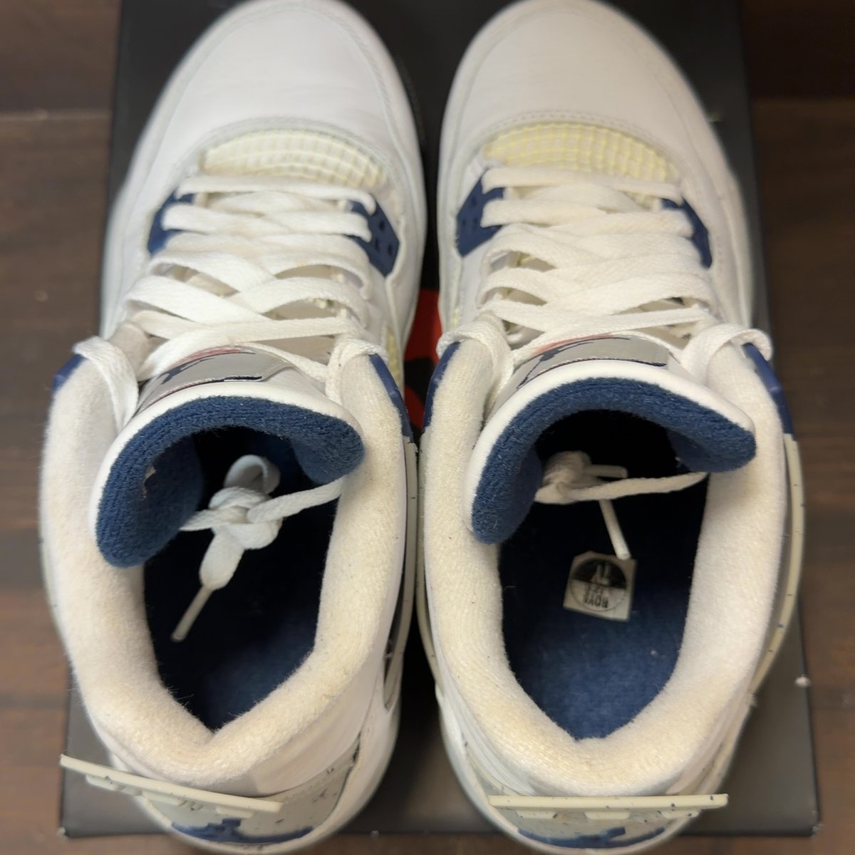 Jordan 4 Retro Midnight Navy (GS) Size 7Y (Pre-Owned) - aux