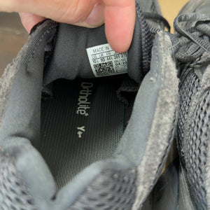 adidas Yeezy 700 V3 Dark Glow Size 10.5 (Pre-Owned) - aux