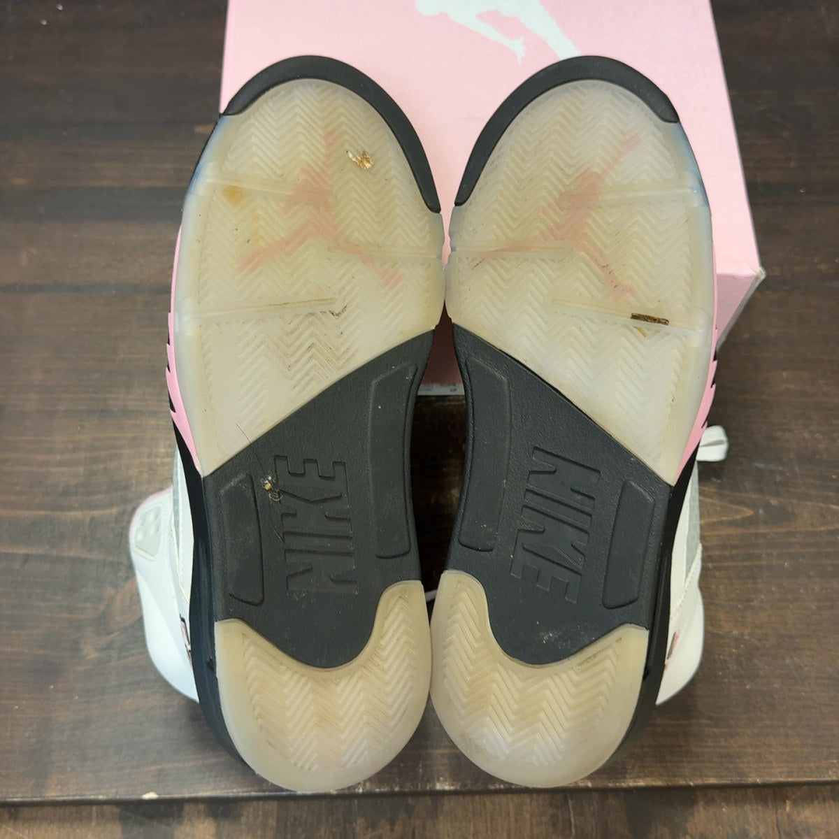 Jordan 5 Retro Medium Soft Pink - Image 9