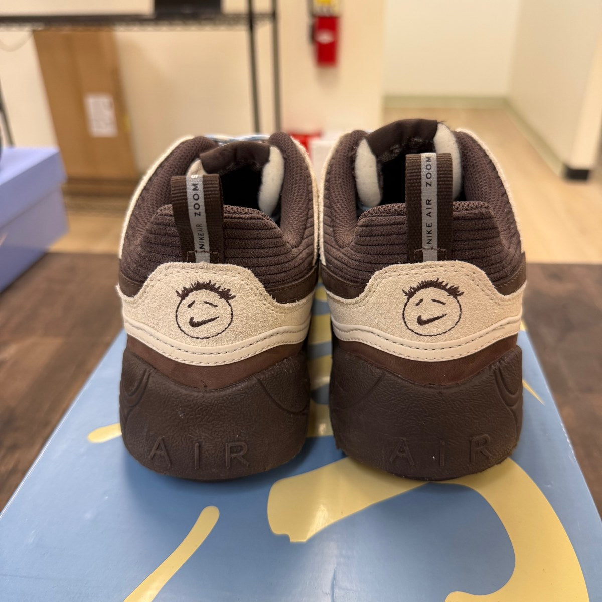 Nike Zoom Field Jaxx Travis Scott Leche Blue - Image 3