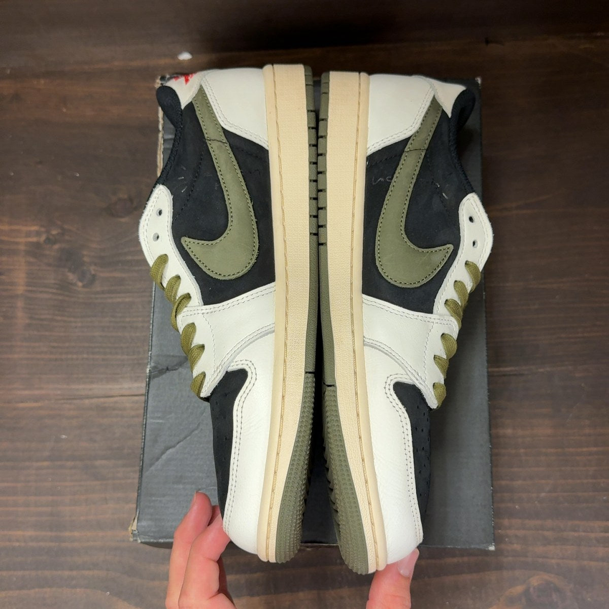 Jordan 1 Retro Low OG SP Travis Scott Olive (Women's) Size 10W (Pre-Owned) - Image 4