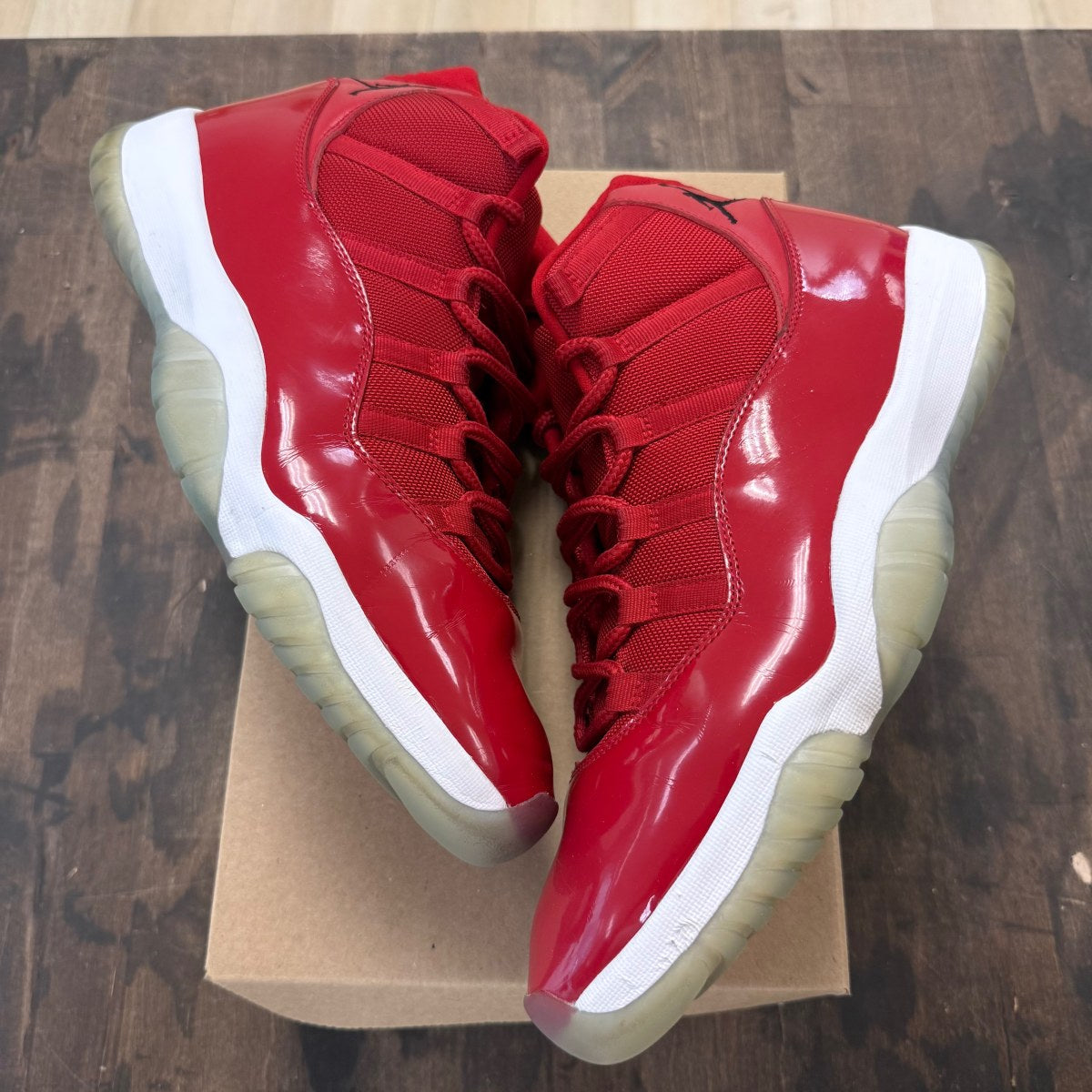 Jordan 11 Retro Win Like 96 Size 13 (Pre-Owned) - Image 1