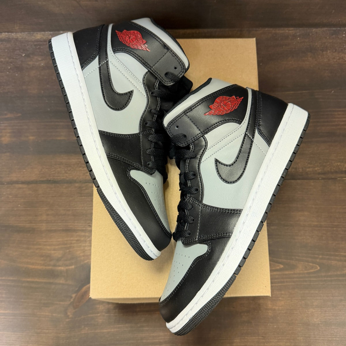 Jordan 1 Mid Shadow Red Size 10.5 (Pre-Owned) - Image 2