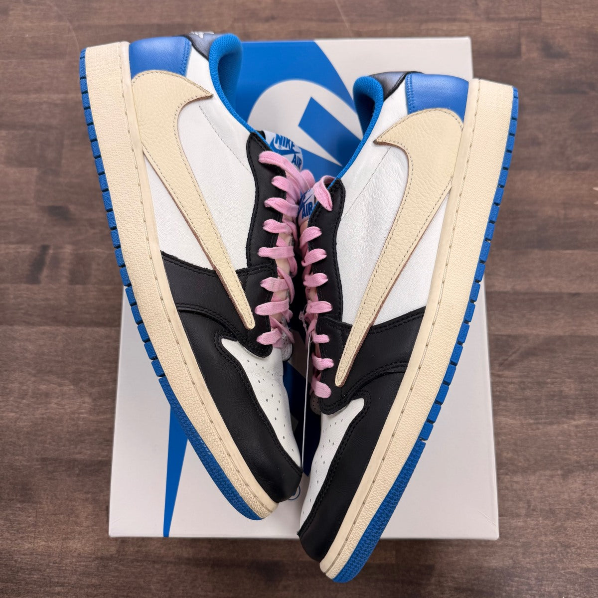 Jordan 1 Retro Low OG SP Fragment x Travis Scott - Image 1