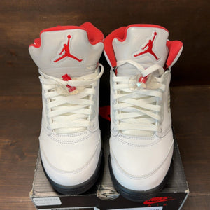 Jordan 5 Retro Fire Red Silver Tongue (2020) (GS) Size 7Y (Pre-Owned) - tag