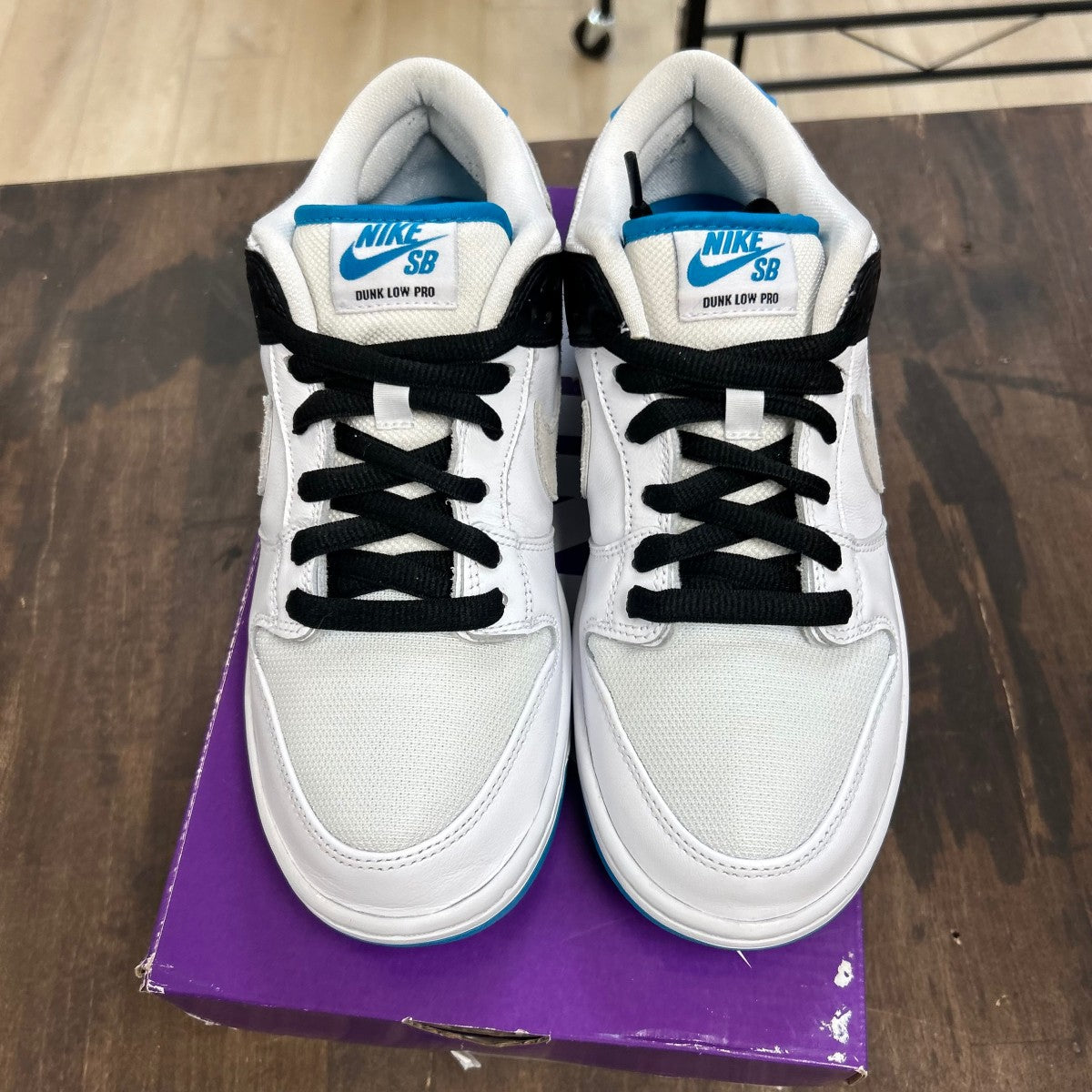 Nike SB Dunk Low Laser Blue - Image 2