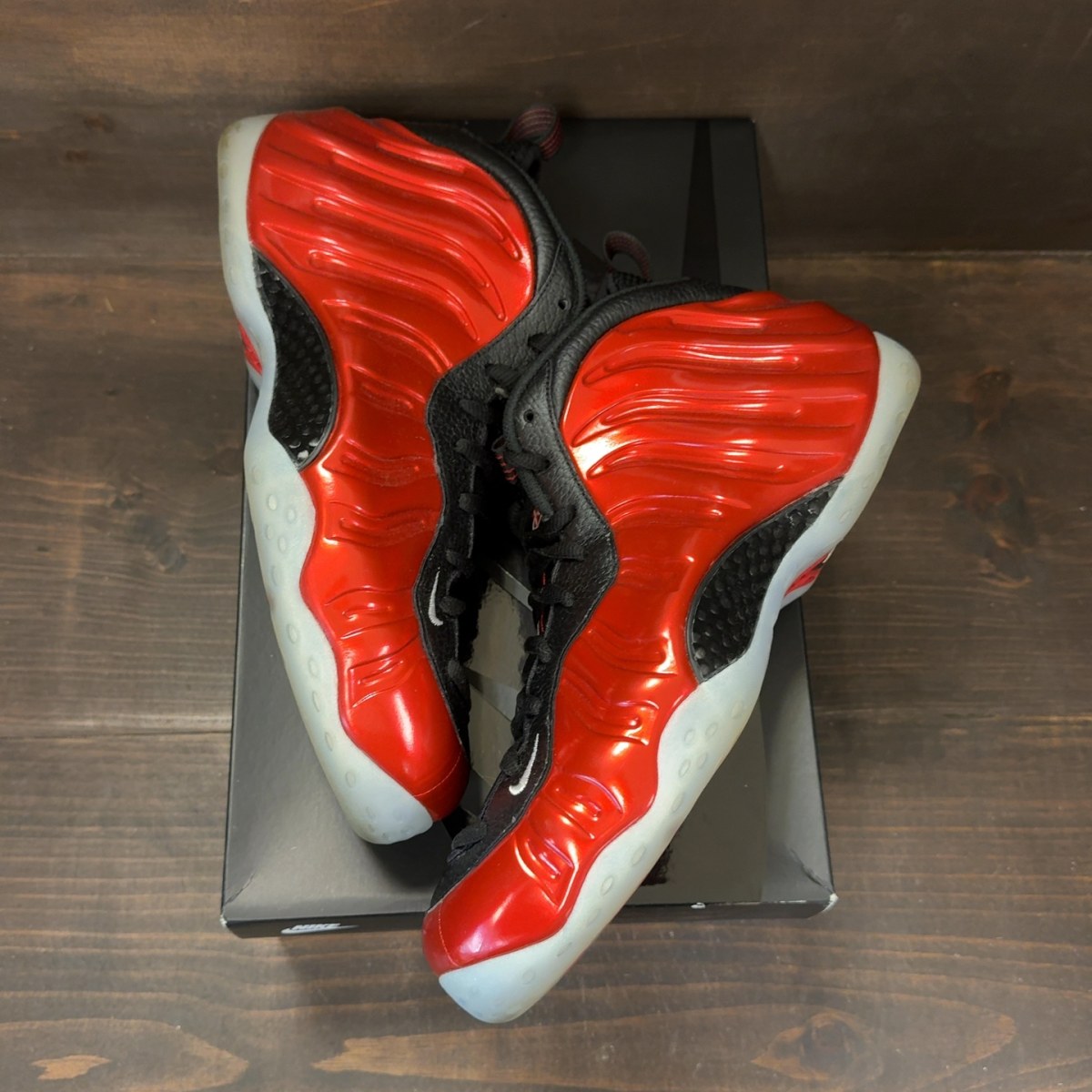 Nike Air Foamposite One Metallic Red (2023) - Image 2