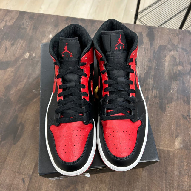 Jordan 1 Mid Banned (2020) - Image 2