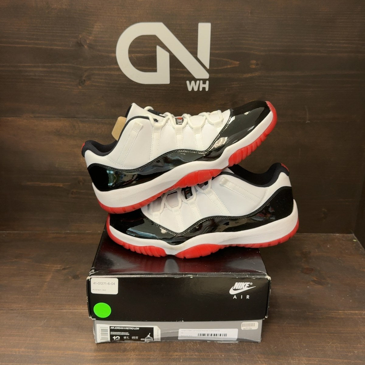 Jordan 11 Retro Low Concord Bred - Image 1
