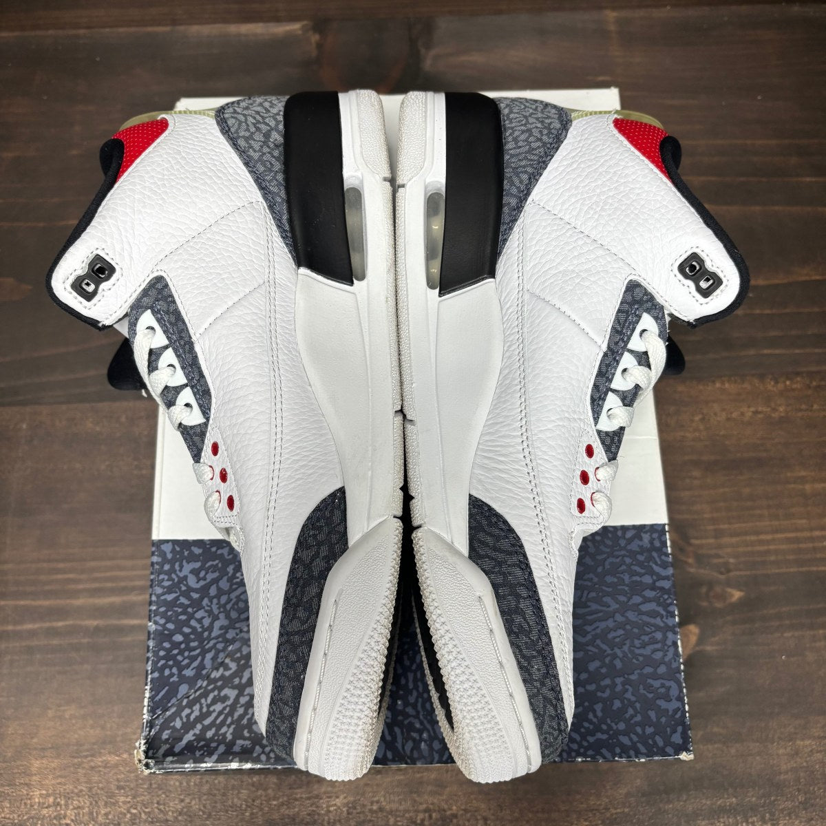 Jordan 3 Retro SE Fire Red Denim (2020) - Image 4