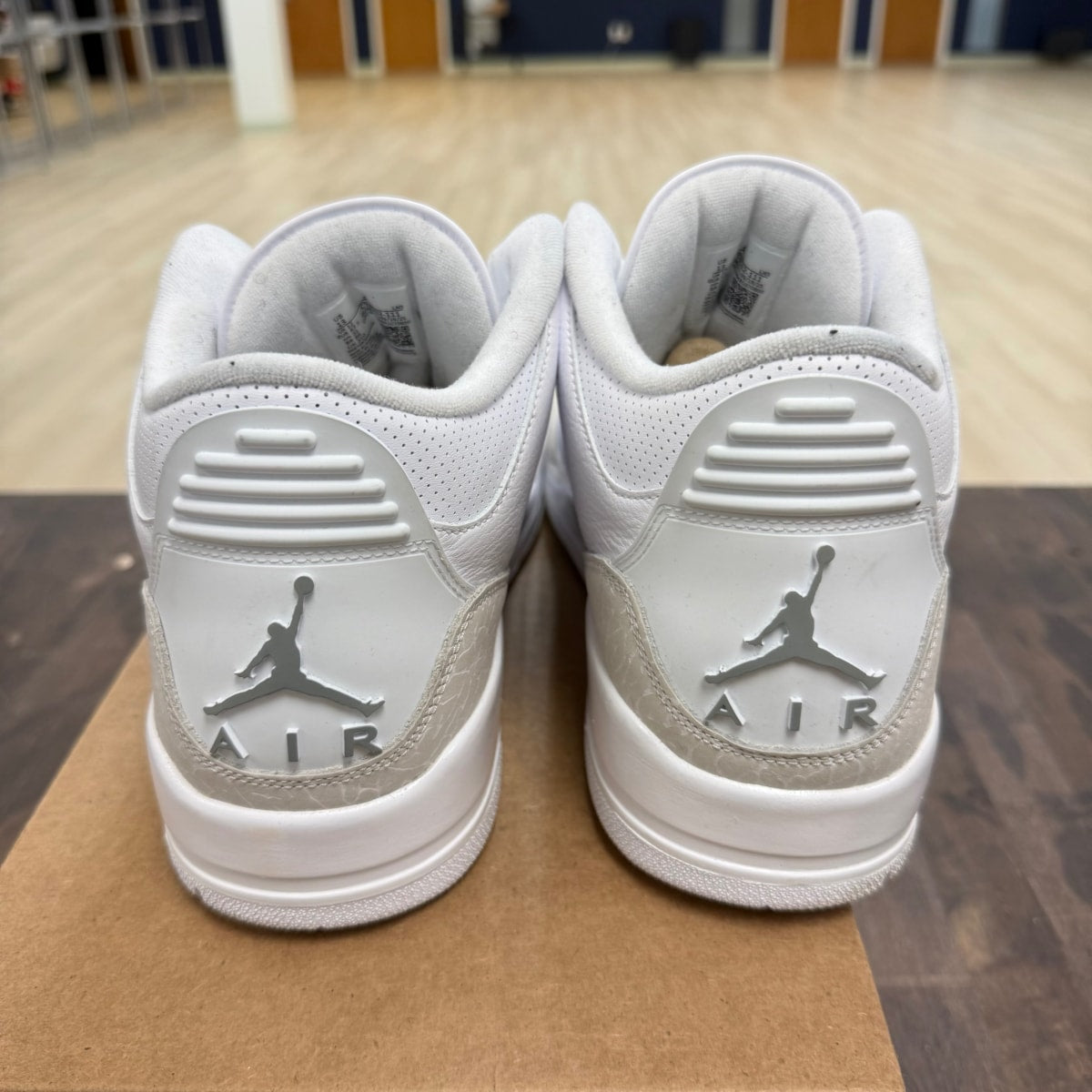 Jordan 3 Retro Pure Money (2025) Size 13 (Pre-Owned) - Image 3