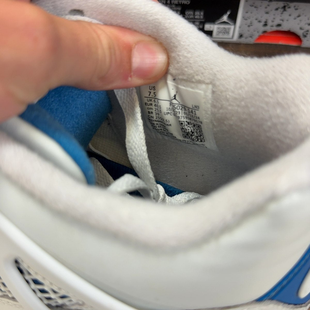 Jordan 4 Retro Military Blue (2024) - Image 7
