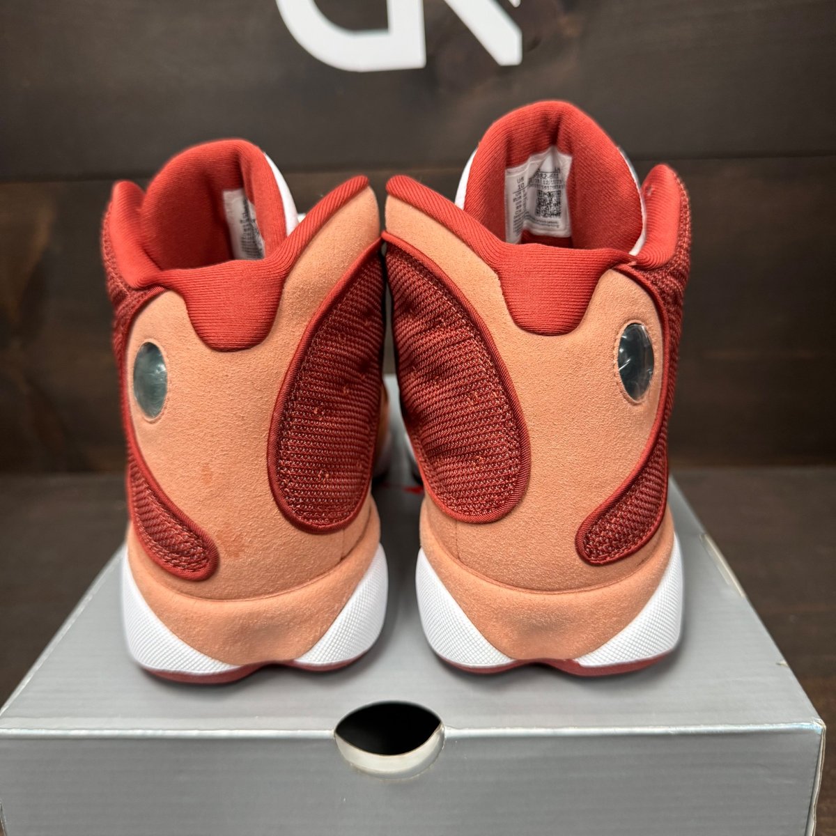 Jordan 13 Retro Dune Red Size 10 (Pre-Owned) - sole