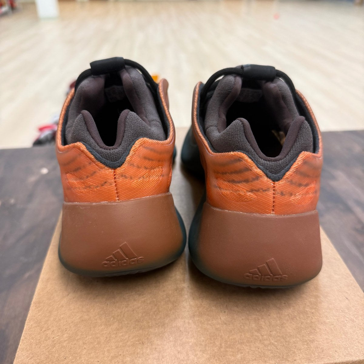 adidas Yeezy 700 V3 Copper Fade Size 10 (Pre-Owned) - Image 5