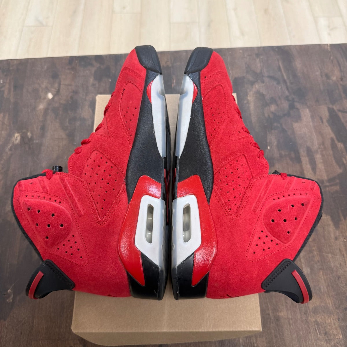 Jordan 6 Retro Toro Bravo Size 13 (Pre-Owned) - Image 4