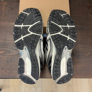 New Balance 1906R Silver Black Size 11 (Pre-Owned) - aux