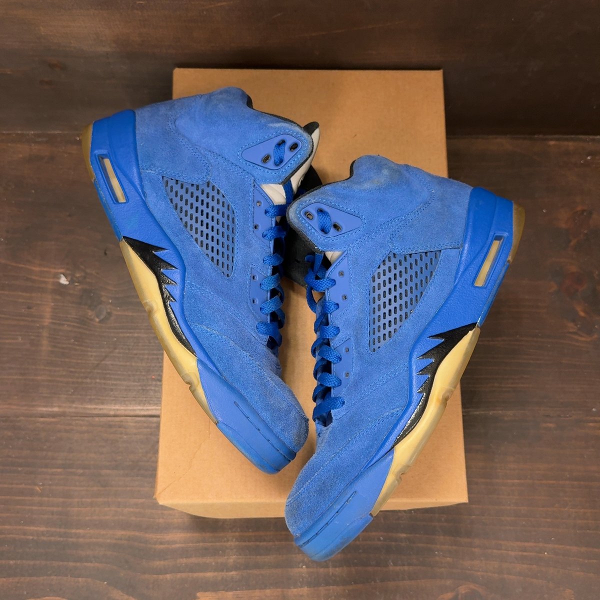 Jordan 5 Retro Blue Suede Size 8.5 (Pre-Owned) - back