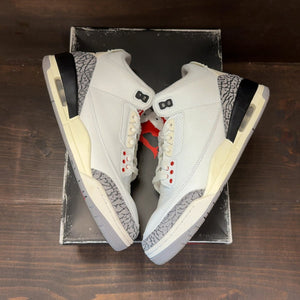 Jordan 3 Retro White Cement Reimagined Size 9 (Pre-Owned) - back