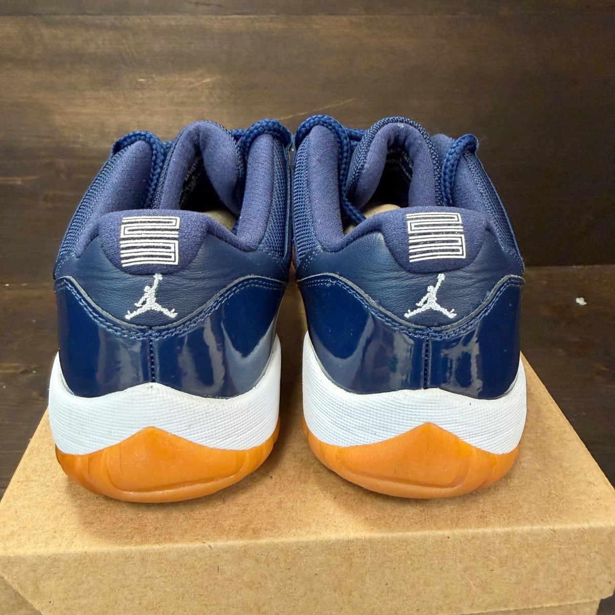 Jordan 11 Retro Low Midnight Navy Size 9.5 (Pre-Owned) - Image 4