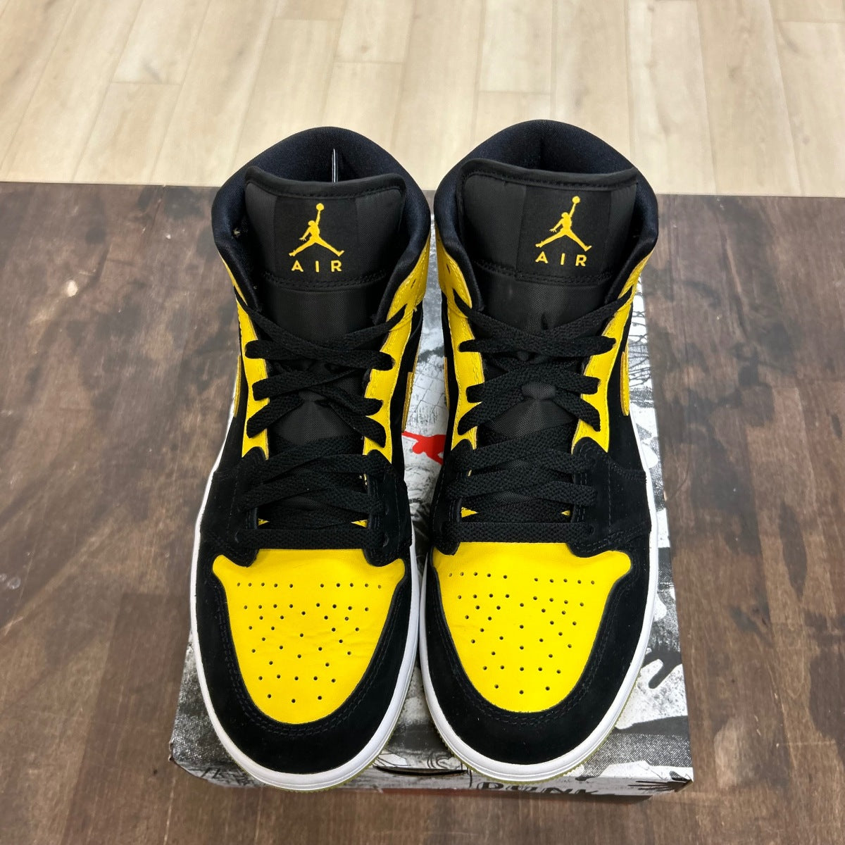 Jordan 1 Mid New Love (2025) - Image 2