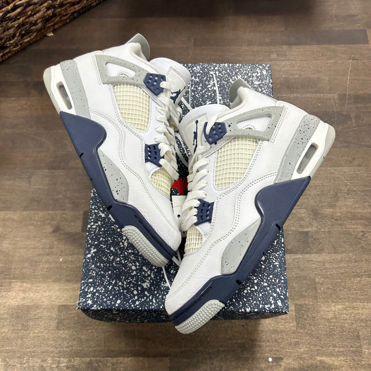 Jordan 4 Retro Midnight Navy - Image 1