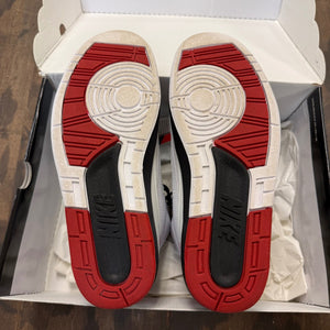 Jordan 2 Retro OG Chicago (2022) - Image 6