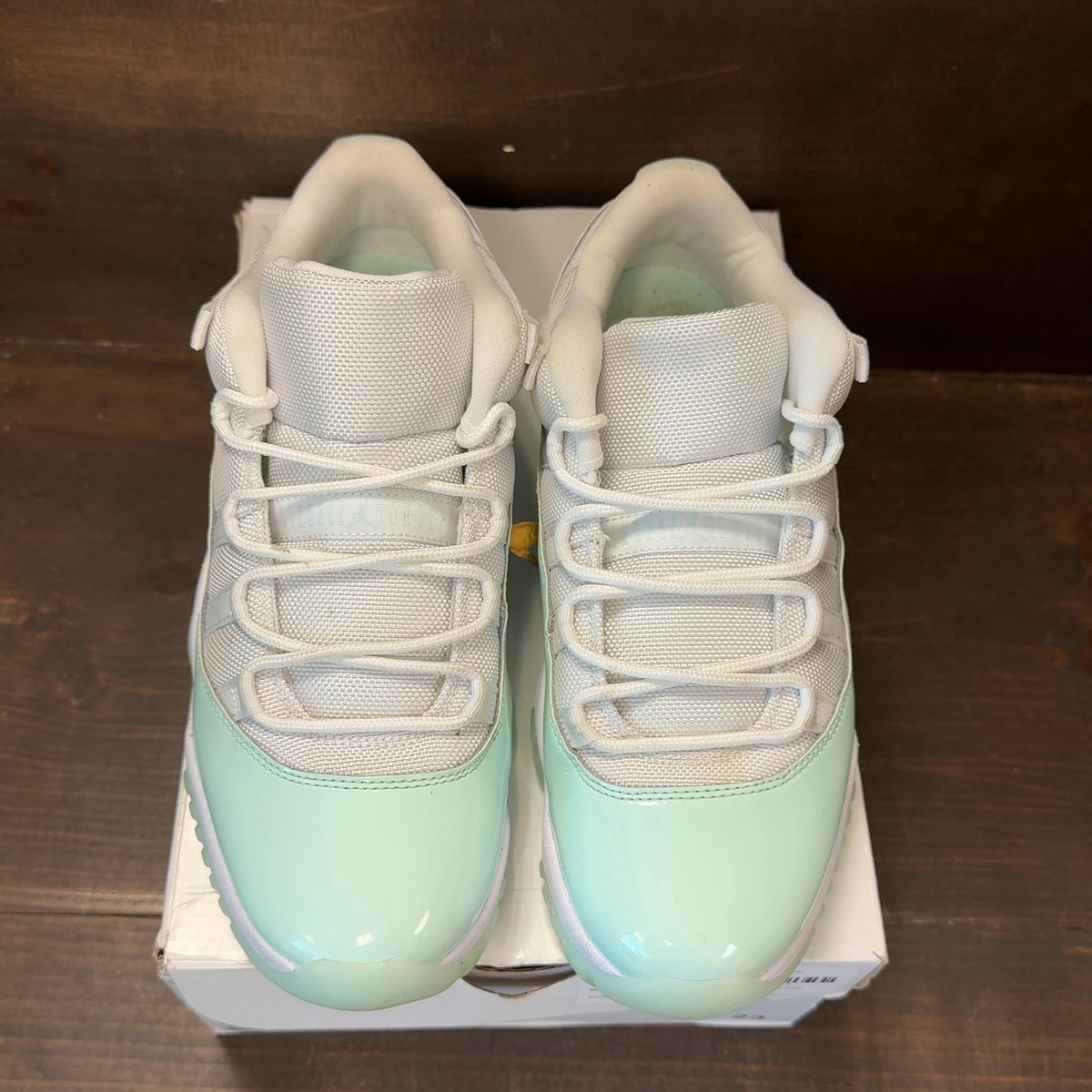 Jordan 11 Retro Low Igloo (Women's) Size 9.5W (Pre-Owned) - tag