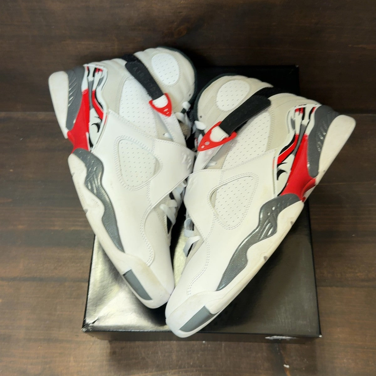 Jordan 8 Retro White True Red (2025) - Image 2
